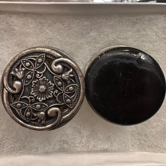 Beautiful silver design 1”/25mm unisex plugs - Picture 6 of 6